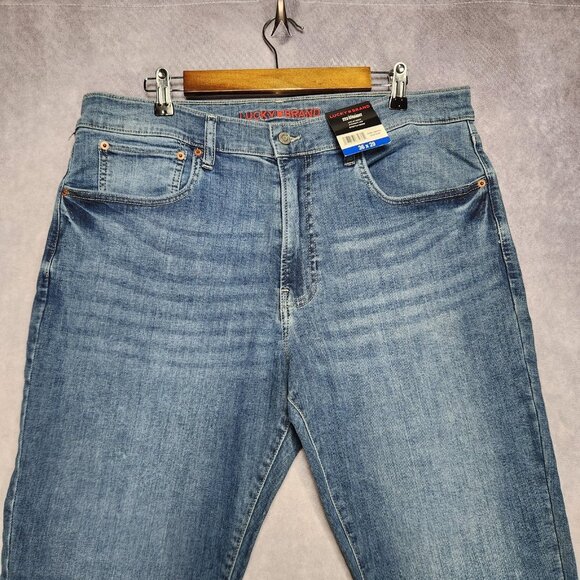 Lucky Brand 223 Straight Jeans Mens 36x29 Light Blue Stretch Denim Classic Fit - Picture 1 of 16